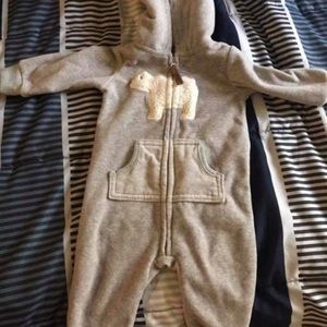 Baby clothes and ítems
